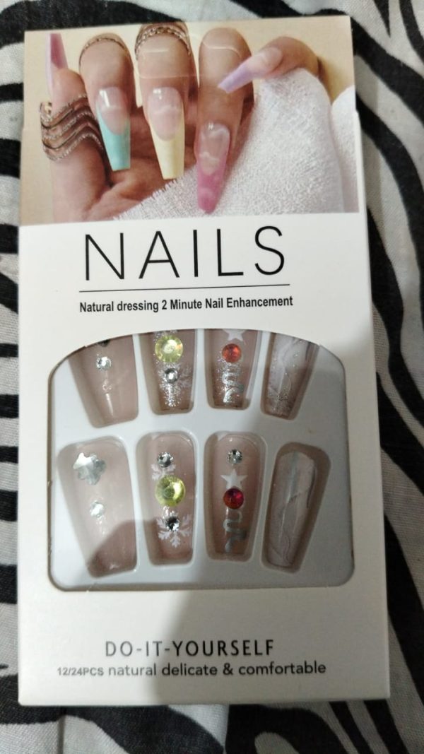10 Pcs Fake Nails False Nails Wearable Nails Stylish Pattern Artificial Nails | Fake Nails For Girls | Artificial Nails For Women With Sticking Dots ( Random Design ).